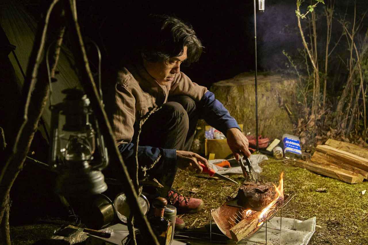 画像1: 肉とアウトドアをこよなく愛し、多くのお笑い芸人の支持を得る“BBQ芸人”が、秘蔵の肉レシピを公開!