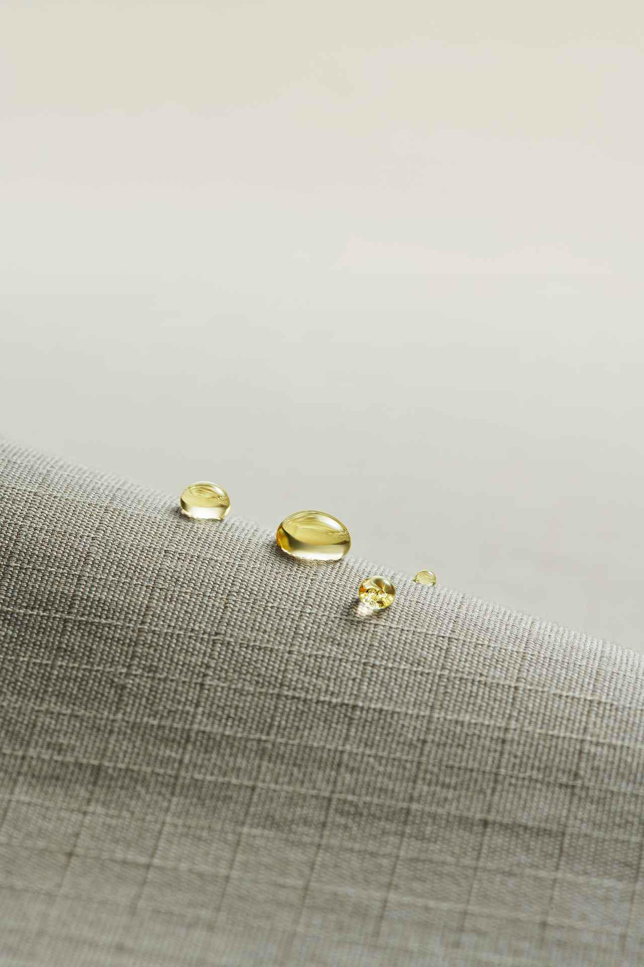 画像: 分子レベルの加工で、油を弾きやすく、落ちやすく。