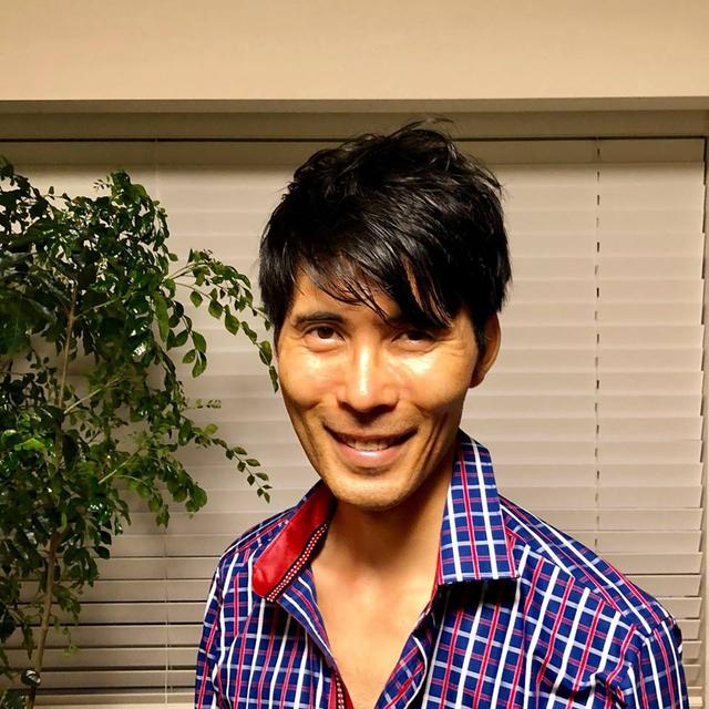 画像: 「頭を撃たれたかと思えば運がよかった。 それに体験談を新聞社に持ち込めば、 いくらか金をもらえるかもしれない」