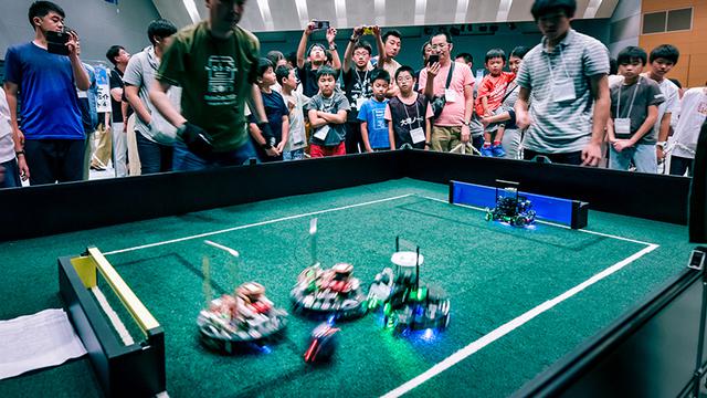 画像: 今大会の「サッカー」には世界大会を経験した中学生も出場し、会場を沸かせた