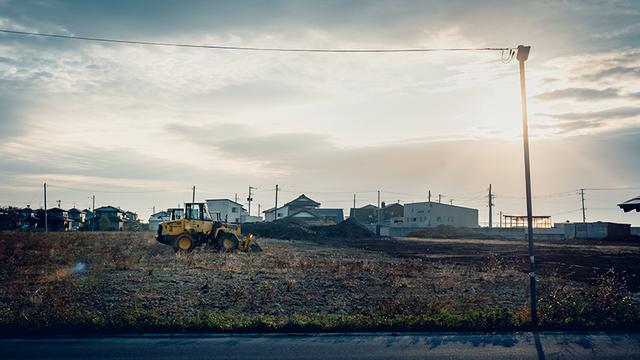 画像: 沿岸部にも家は建ち始めているが、爪痕はまだ残っている