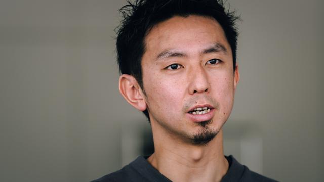 画像: 齋藤孝太さん。デサント社みらい製品開発課課長