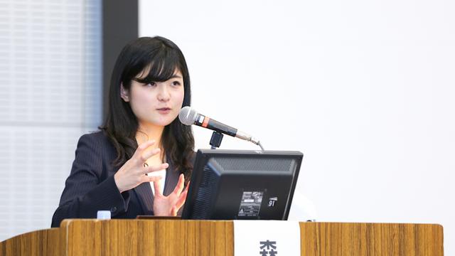 画像: 日本産科婦人科学会学術講演会での森野さん