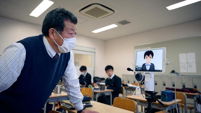 画像: けいさんと会話をする宮下さん