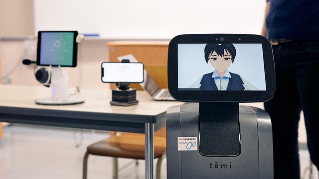 画像: さまざまなテレロボが販売されている