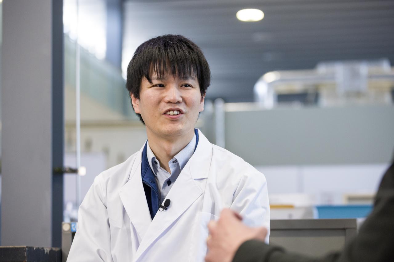 画像: 伊藤選手の質問に答える川上さん