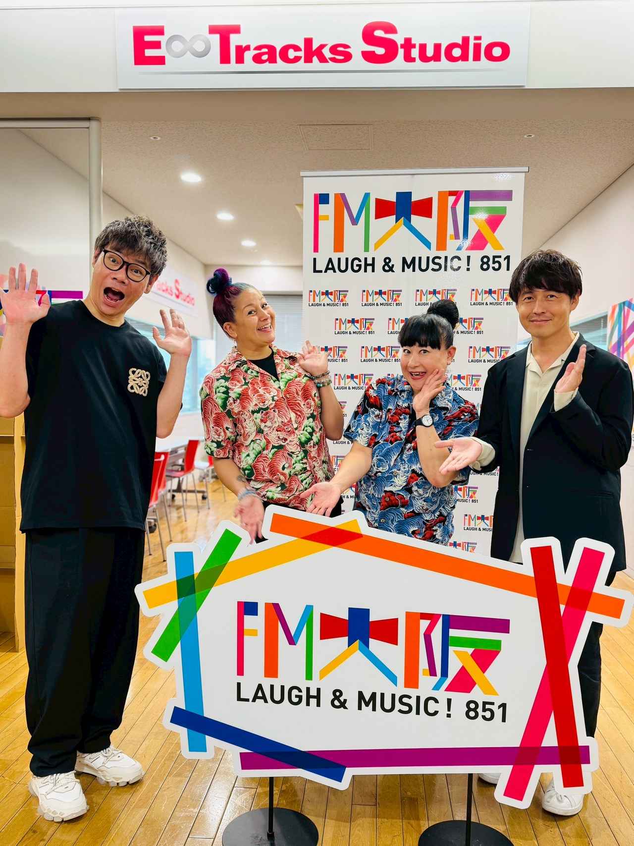 画像: ミライ・リーダーのゲストは お笑いコンビ・ハイカロリーズ ゆっき~さん・クリスさん。