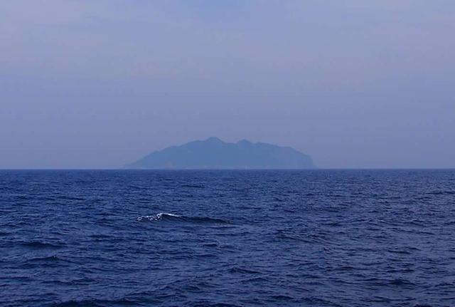 画像: 玄界灘にポツンと浮かぶ「神宿る島」沖ノ島