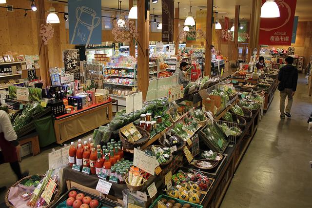 画像: 「産直市場」に並ぶ十勝産の新鮮野菜