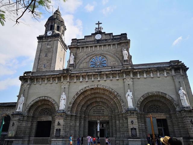 画像: マニラ大聖堂 イントラムロスを代表するキリスト教建築のひとつ