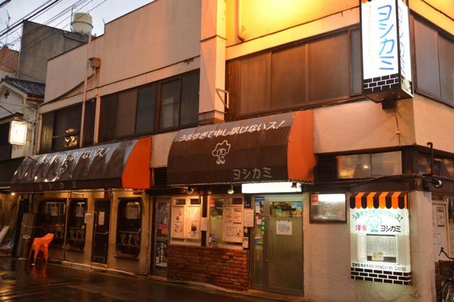 画像1: ゴロっと大きくてとろとろのビーフシチューが名物