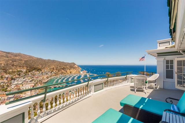 画像: 「The Grand Suite」のバルコニー Photo:Catalina Island Company