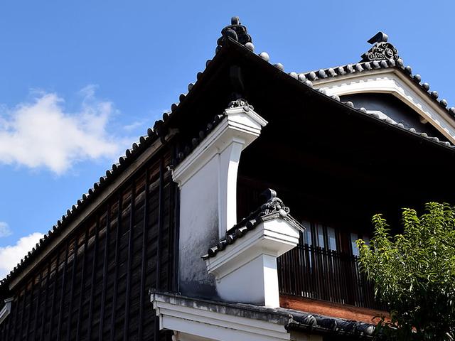 画像: 各家が競って装飾を施した「うだつ」は富の証でもあった