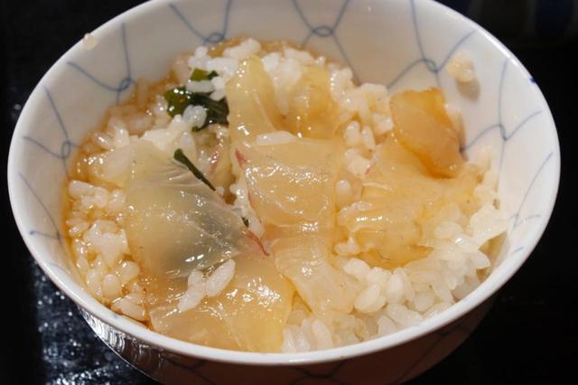 画像: はい、できあがり! お好みに応じて薬味をかけて召し上がれ