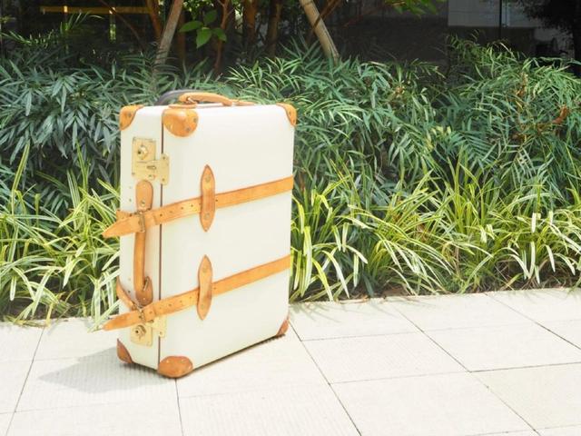 画像: トランク:GLOBE TROTTER(本人私物)