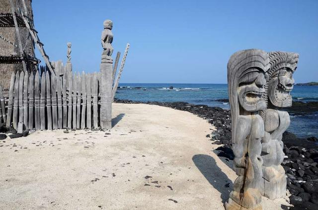 画像: この公園の広々とした敷地内を歩いていると、古代ハワイにタイムスリップしたような気持ちになる