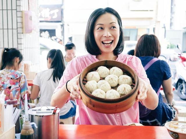 画像: 台北の夜の定番「士林夜市」。現地ライターおすすめの屋台食べ歩きガイド