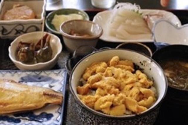 画像: 12:30 お食事処 潮騒