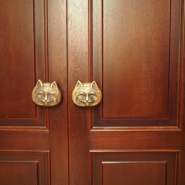 画像: ククラチョフ猫劇場のドアノブ