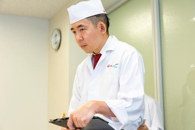 画像2: 味、衛生管理、オペレーション、それぞれの立場からチェックする試食会