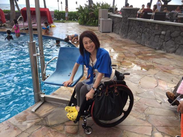 画像: 沖縄からさらに足を延ばし、ハワイへ。ハワイはバリアフリー設備が整っていて旅行しやすい環境でした。