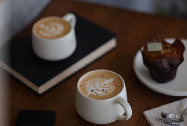 画像1: Wi-Fiも完備。「THIRD WAVE COFFEE ROASTERS」で丁寧な一杯