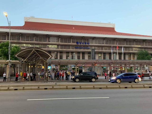画像: 台北市のほぼ中心にある台北駅