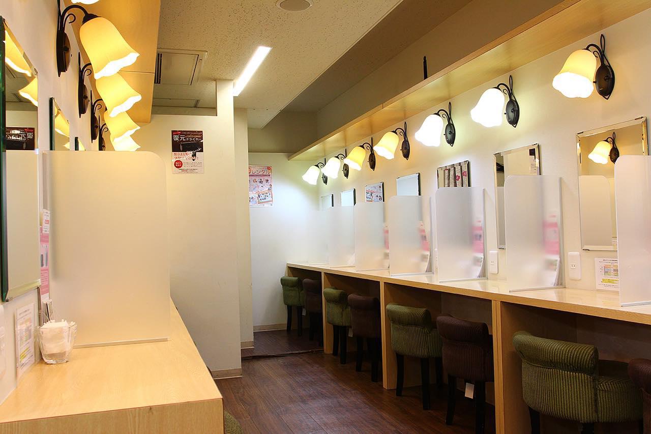 画像1: 【新宿】駅徒歩3分。休憩や化粧直しにも使える。新宿VIPラウンジ
