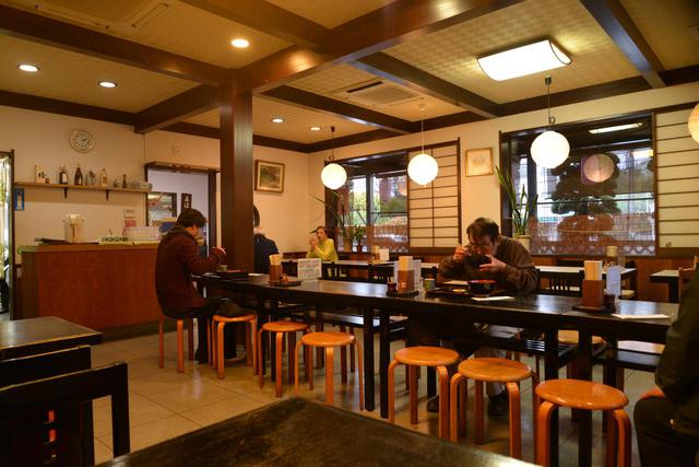 画像2: 深大寺門前そば本舗:高コスパな薄緑のそばと、名物いなり