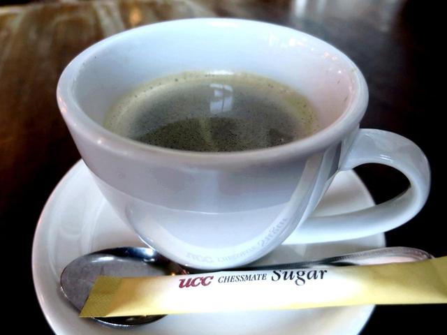 画像: 食事のお客様にはコーヒーなどのドリンクを250円でセットサービスしている