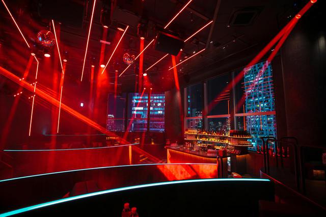 画像: CÉ LA VI CLUB LOUNGE