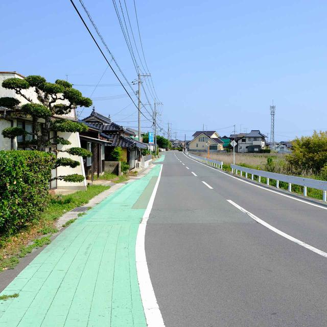 画像: 岐波駅からは徒歩で。目指すは「キワ・ラ・ビーチ」方面へ。