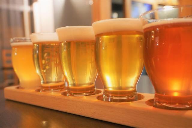 画像: レストレランではビールを飲んでのんびり