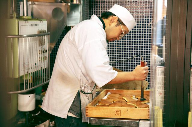 画像4: 焼きたてフワフワの寅焼き「い志い」