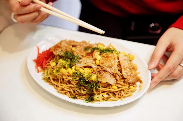 画像5: 地元民に愛される「三河屋」で焼きそばを堪能