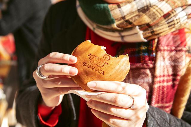 画像6: 焼きたてフワフワの寅焼き「い志い」