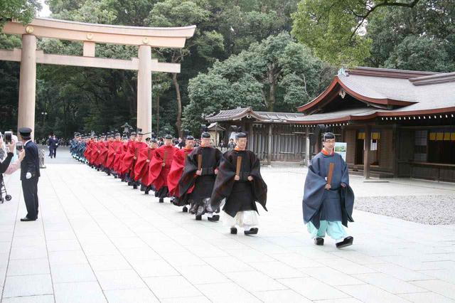 画像: 年中を通して行われる祭儀