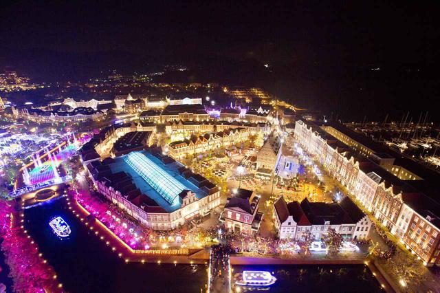 画像1: 夜はハウステンボスの敷地全体がイルミネーションに