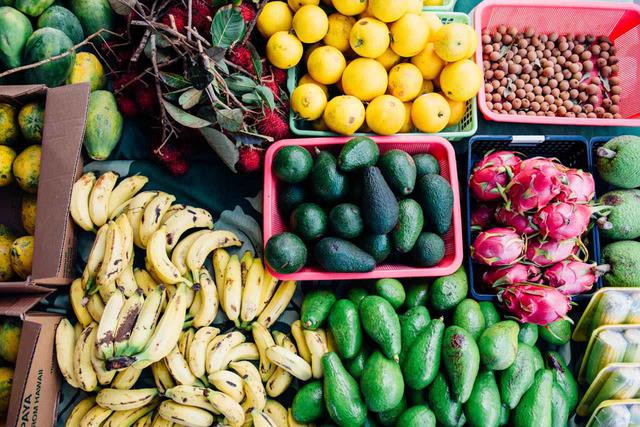 画像: 新鮮な果物や野菜は見ているだけでもテンションアップ Photo: Zach Villanueva