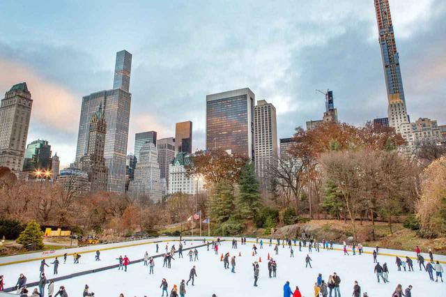 画像: 冬季はスケートを楽しむニューヨーカーで賑わいます (c)Molly Flores/NYC & Company