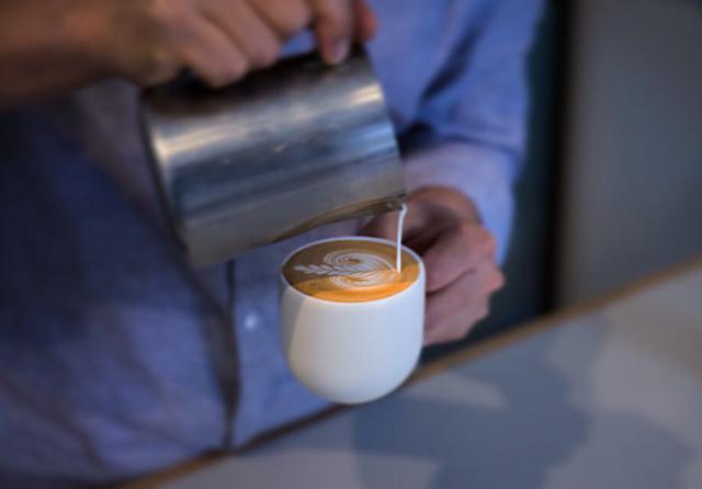 画像4: 5.コーヒー愛好家に密かな人気の穴場店『Primary Coffee Roasters』(プライマリー・コーヒー・ロースターズ)