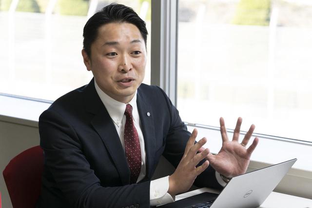 画像: 貨物郵便本部 貨物路線部 国内路線室 路線収入・マーケティンググループ主任 藤野 学