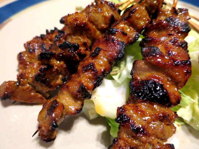 画像: ぶたみそさがり。さがりの柔らかな食感と、味噌の深みがベストマッチ