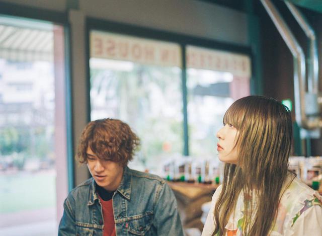 画像1: 旅とは、刺激とインプット。GLIM SPANKYが旅を通して見てきたもの