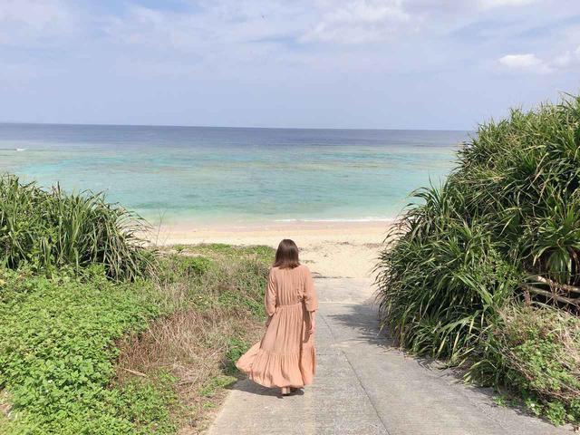画像: プライベートビーチのような崎山ビーチまで、歩いて7分