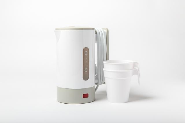画像: 旅先で淹れるお茶は、きっと格別。コンパクトで使いやすいトラベル電気ケトル