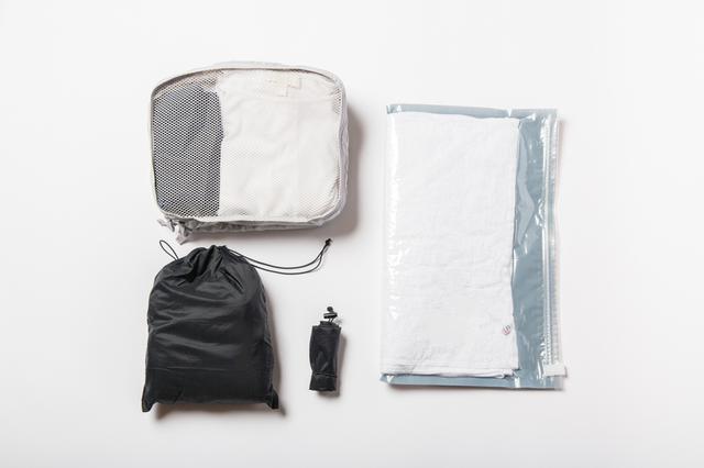画像: ポイントは、荷物の量にあわせたサイズ選び。各種仕分けポーチ