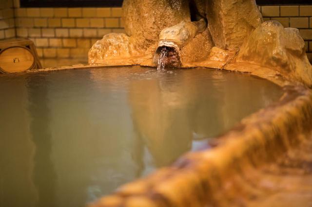 画像: ダブル美肌の湯・温泉津温泉「薬師湯」共同男湯