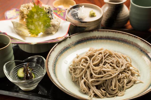 画像: 天もりそば(1400円)