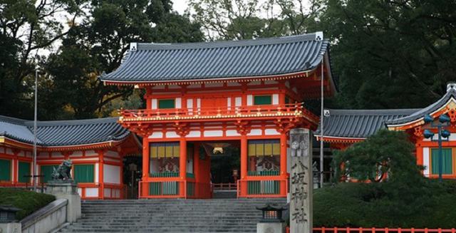 画像: 八坂神社西楼門(重要文化財)